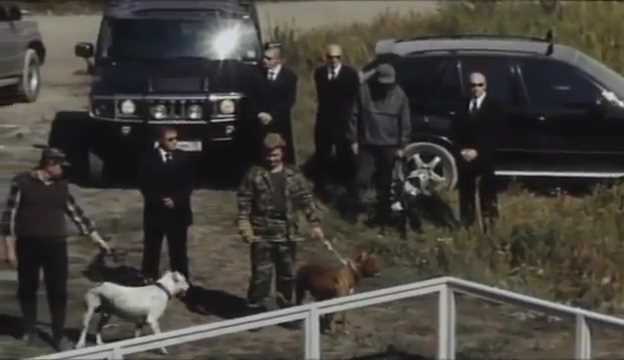 2003 Hummer H2 [GMT820]