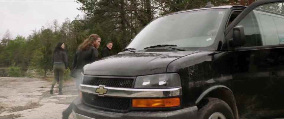 2003 Chevrolet Express [GMT610]