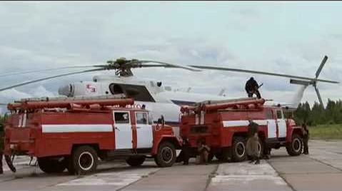 ZiL 130 with ZiL-131 hood