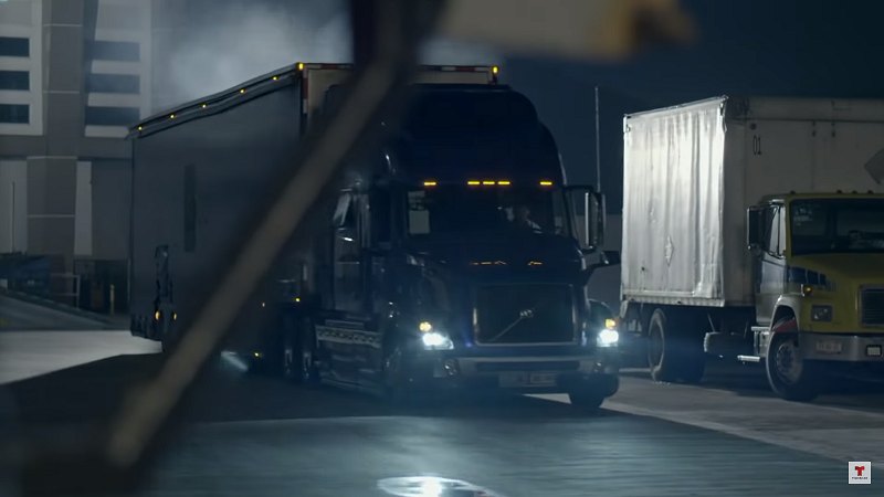 Volvo VNL 780