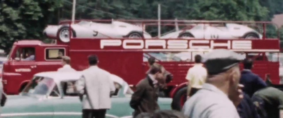 MAN 635 F Renntransporter