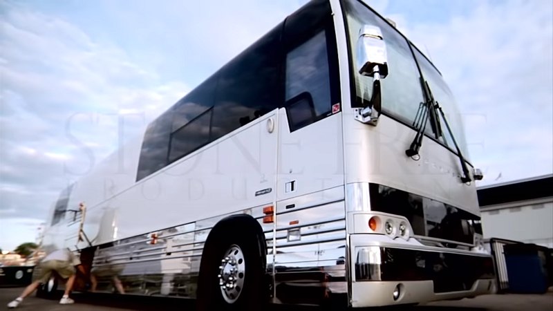 2006 Prevost X3-45 VIP Motorhome Conversion