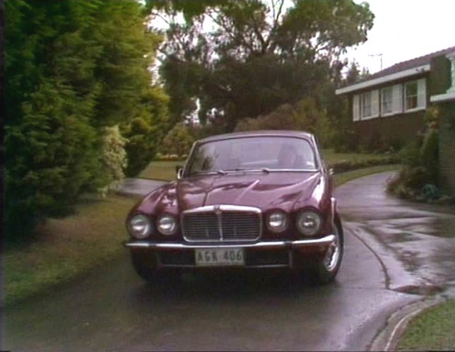 1974 Jaguar XJ6 L [Series II]