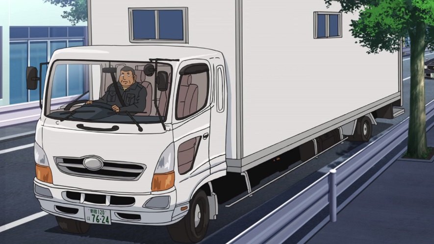 2002 Hino Ranger Horse Transporter