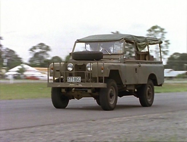 Land-Rover 109'' Series II