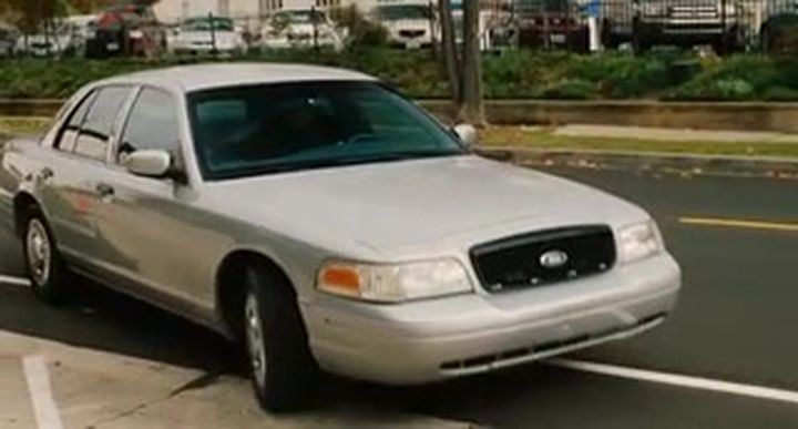 2001 Ford Crown Victoria