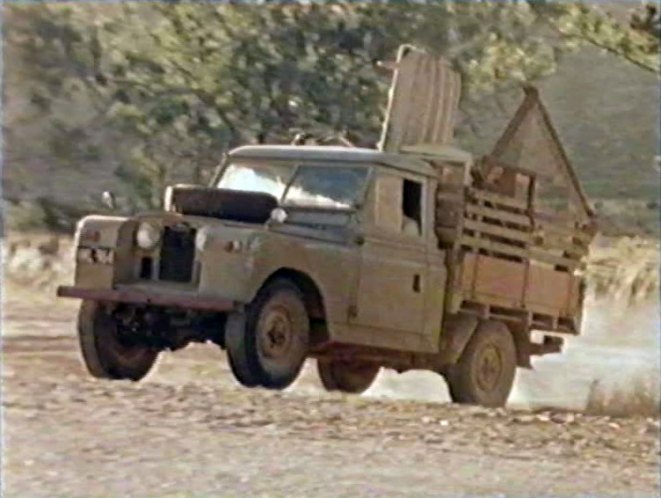 Land-Rover 88'' Series IIa Timberback