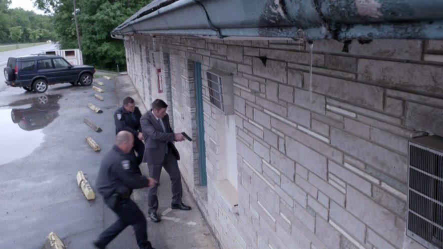 Land-Rover Discovery Series II [L318]