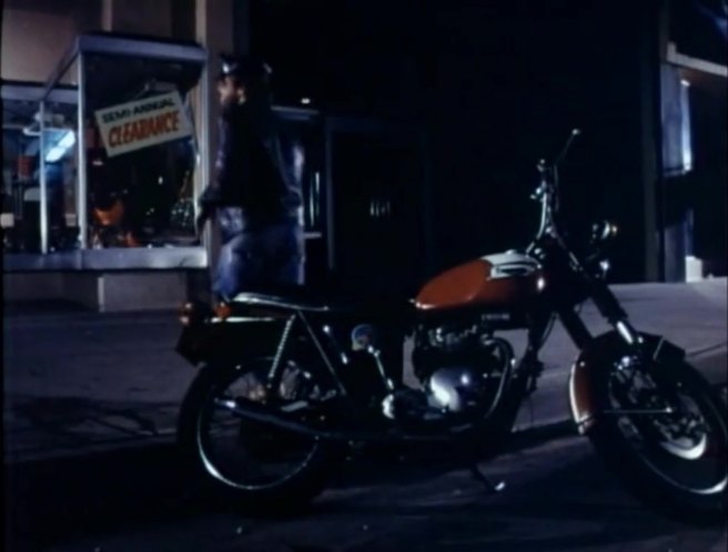 Triumph T 100 R Daytona