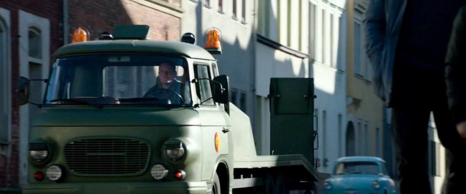 Barkas B1000 FR NVA 3-achs Abschlepper