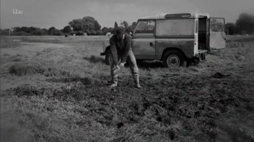 Land-Rover 88'' Series II