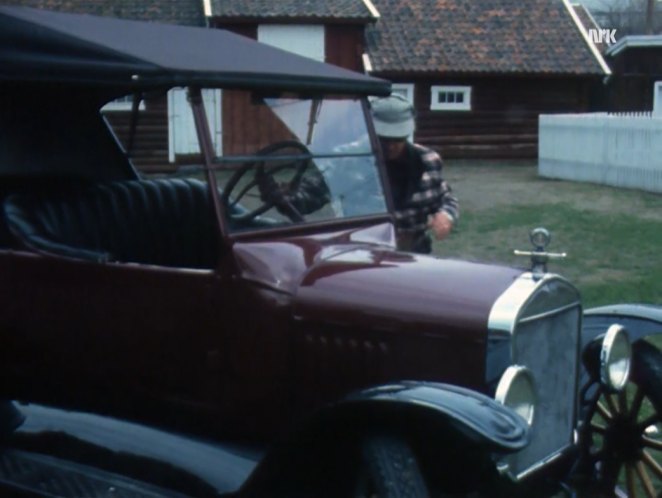 1925 Ford Model T Touring Car