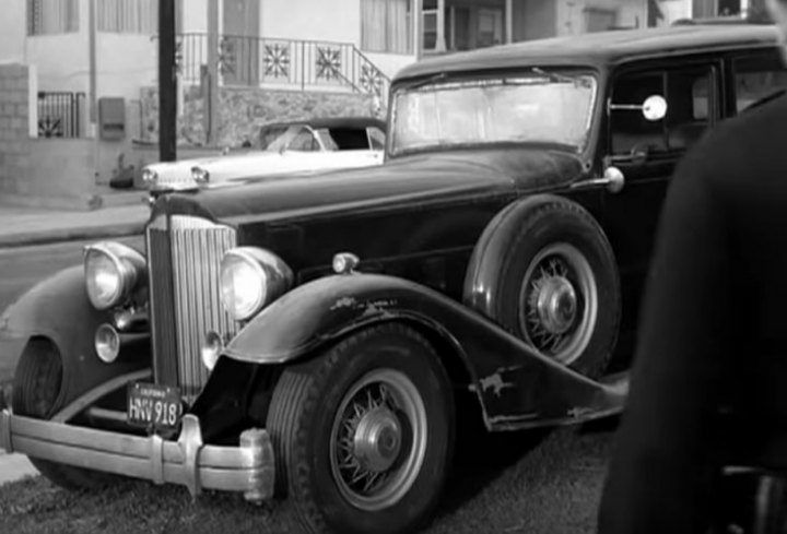 1933 Packard unknown