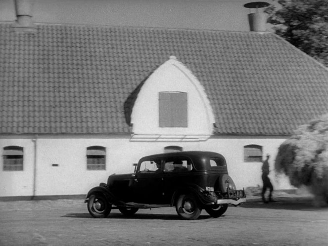 1934 Ford V8 Tudor
