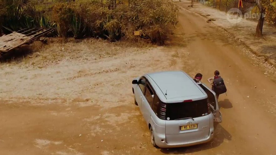 2003 Toyota Sienta [XP80]