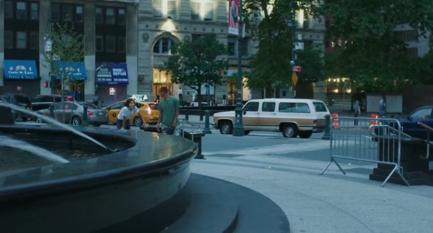 1989 GMC Suburban [R-2500]