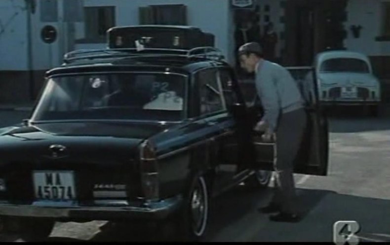 Renault Dauphine