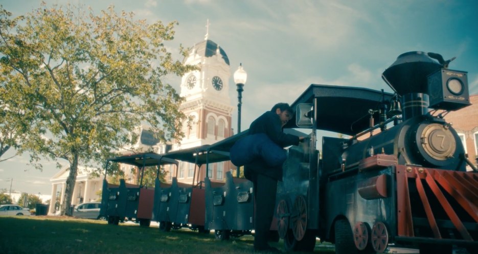 BellaTori Family Train 'Trackless Train' by American Craftsman