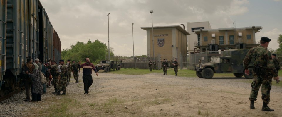 AM General HMMWV M998 Cargo/Troop Carrier