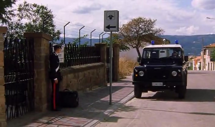 Land-Rover Defender 90 Carabinieri