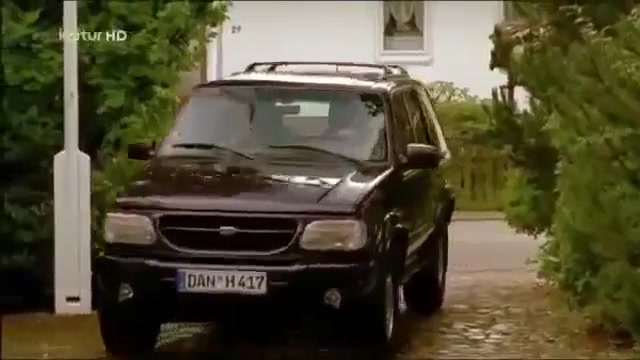 1999 Ford Explorer Limited [UN150]