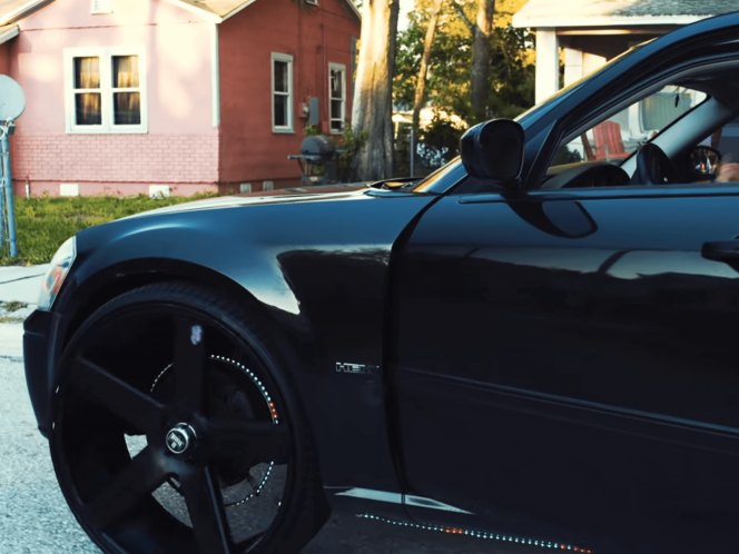 2005 Dodge Magnum [LX]