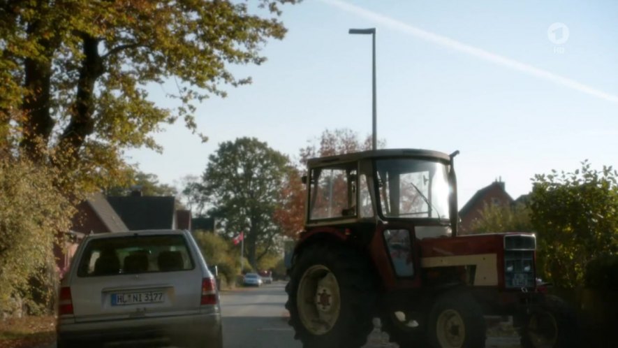 International Harvester 553