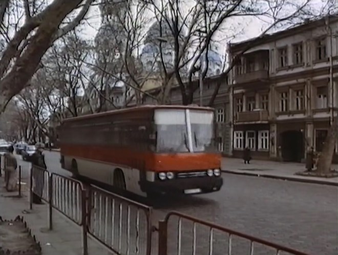 Ikarus 256