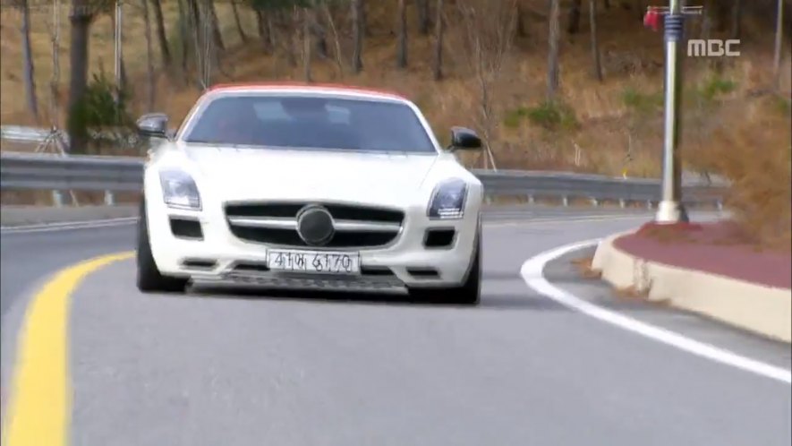2011 Mercedes-Benz SLS AMG Roadster [R197]