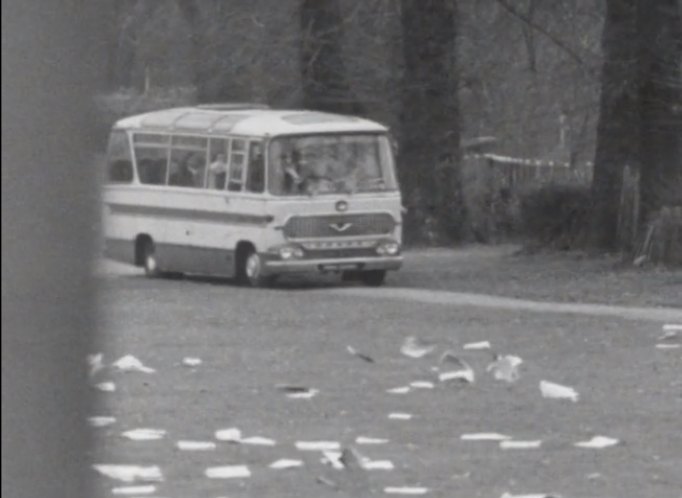 Bedford SB Duple Bella Vega