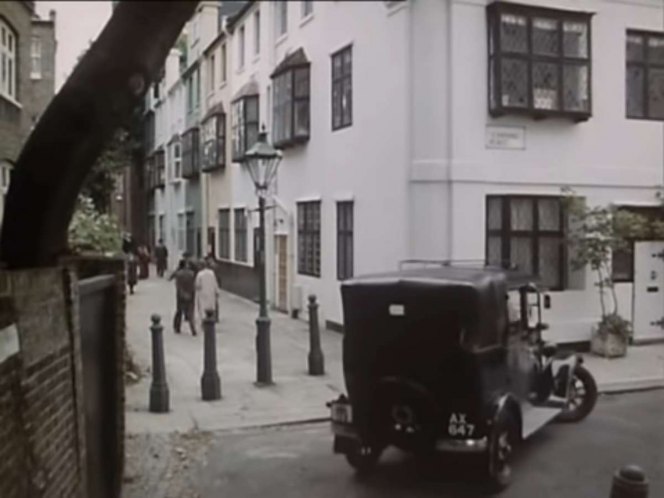 1934 Austin 12/4 Taxi Low-Loader - Jones Body