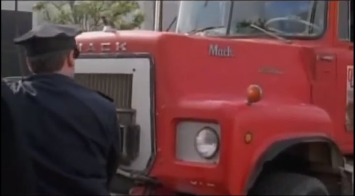 Mack R-Series