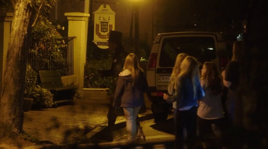 Land-Rover Discovery Series II [L318]