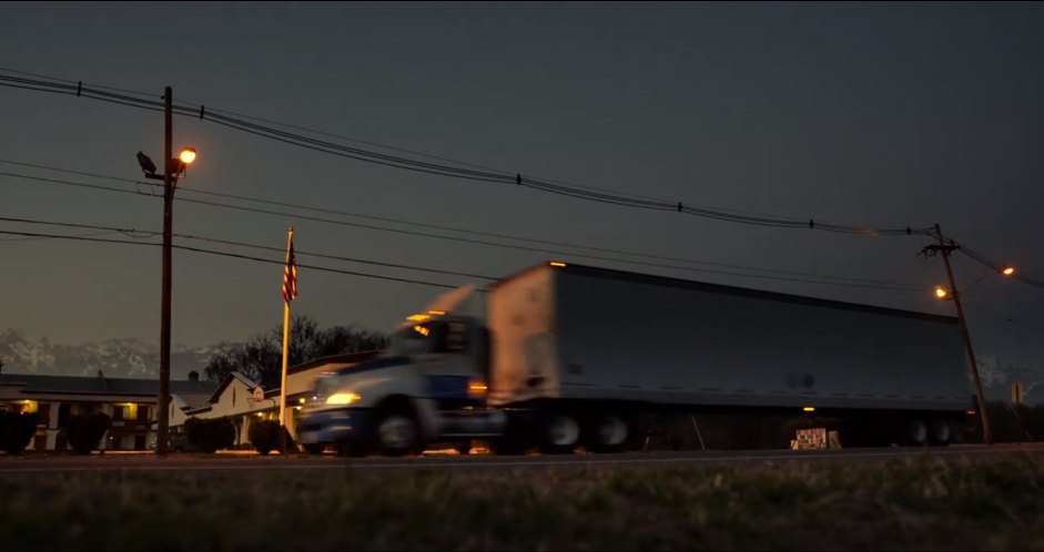 Freightliner Columbia Day Cab