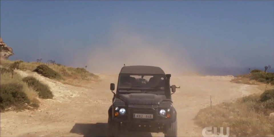 Land-Rover Defender 90