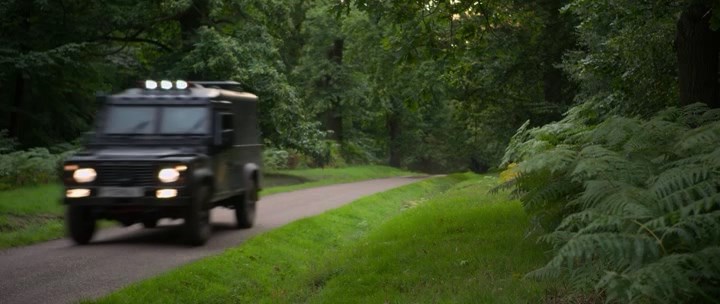 Land-Rover Defender 110