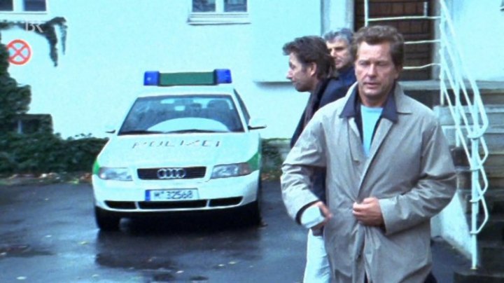 1996 Audi A4 Avant FuStW Polizei Bayern B5 [Typ 8D]