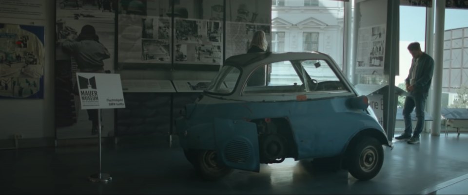 BMW Isetta 'Mauer Museum replica'