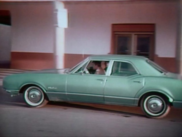 1967 Oldsmobile Delmont 88 Town Sedan