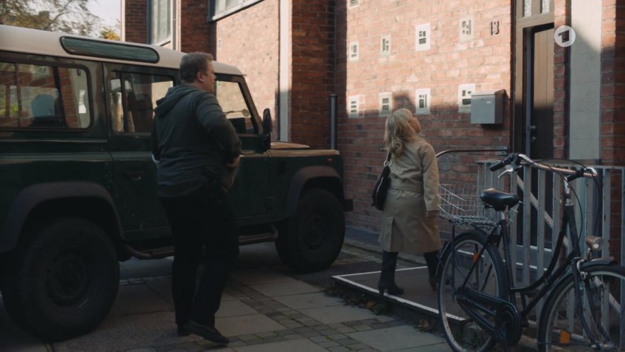 Land-Rover Defender 110 Station Wagon