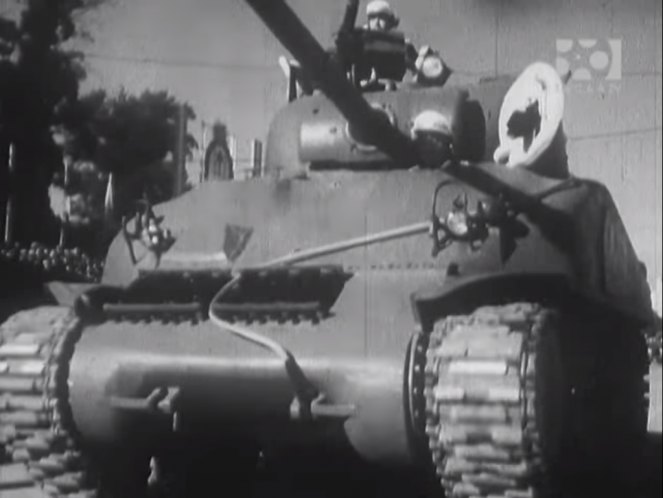 Chrysler M4 Sherman IC 'Firefly' Hybrid