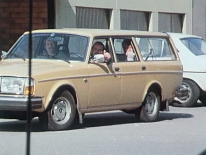 1975 Volvo 265
