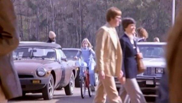 1975 MG B Roadster [ADO76]