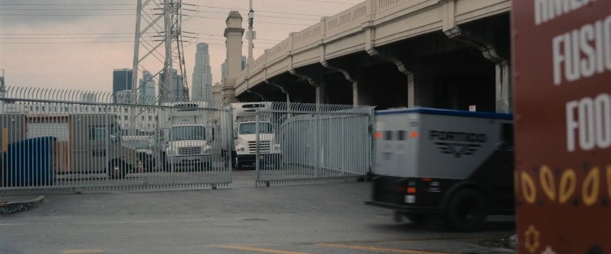 1999 Sterling L-7500