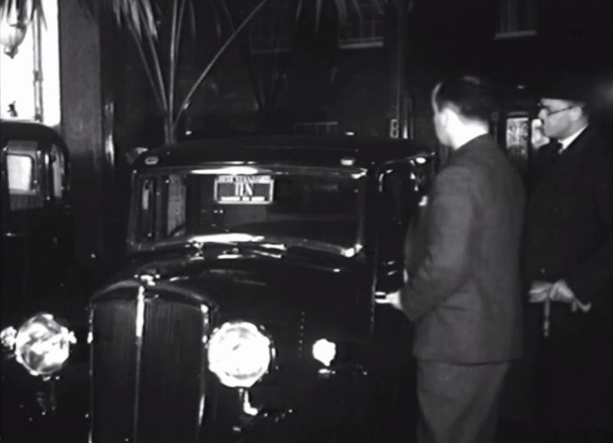 1934 Standard Ten Saloon de Luxe