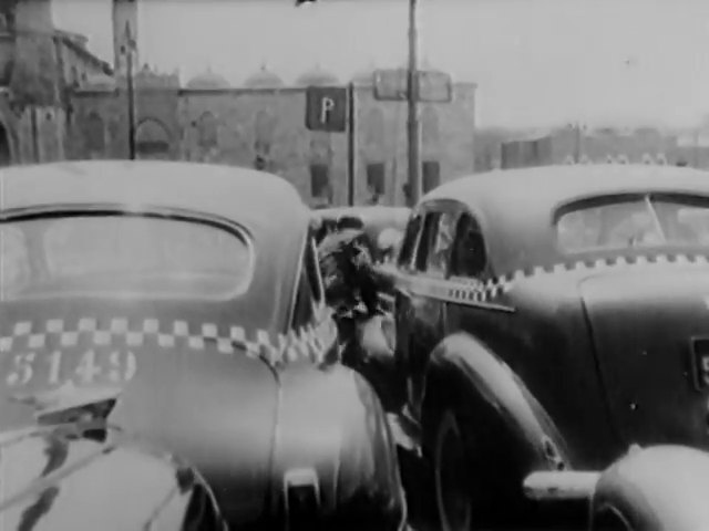 1940 Studebaker Commander 4-door Cruising Sedan