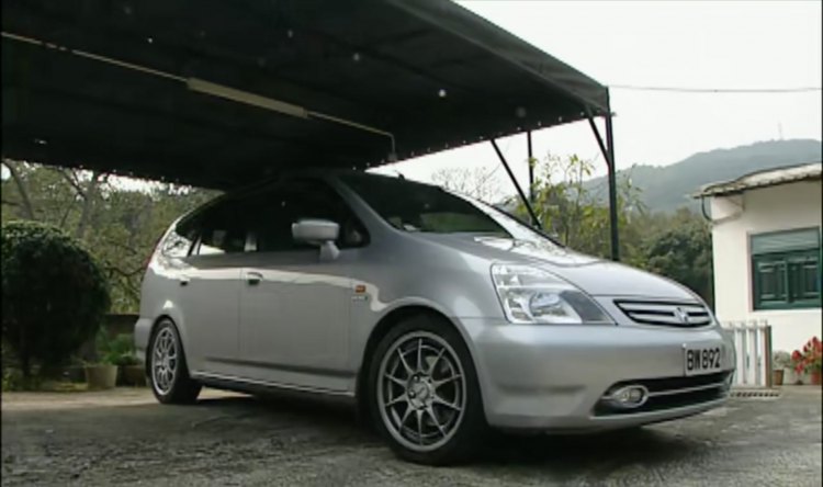 2000 Honda Stream [RN]