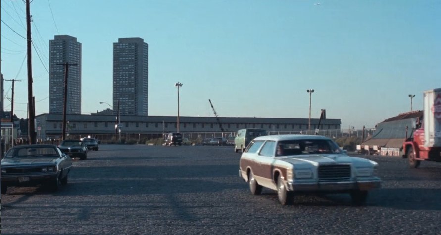 1975 Ford LTD Country Squire