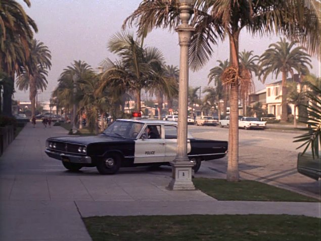 1967 Dodge Coronet Deluxe 4-door Sedan [CW2-L-41]