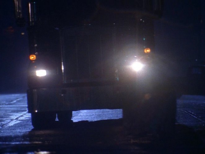 Kenworth W-900